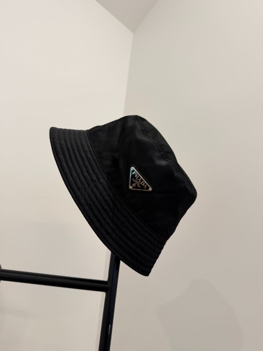 Prada Black Re-Nylon Bucket Hat Triangle Logo 1HC137